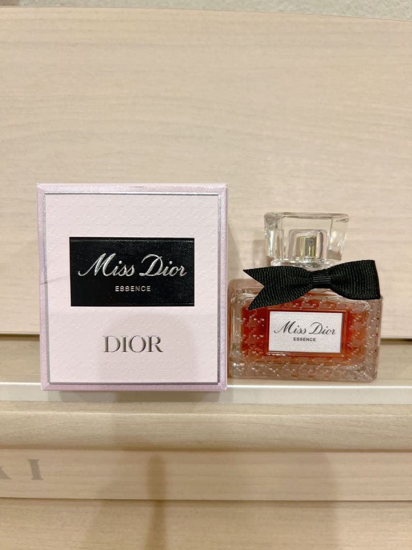 ミス ディオール エッセンス