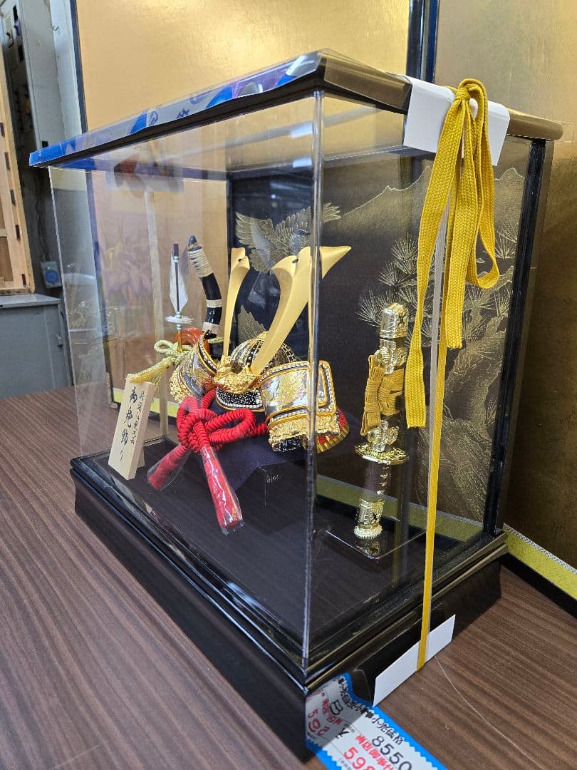 【展示品限り】五月人形　兜　鍬形　ケース飾り　※閉店セール　K28
