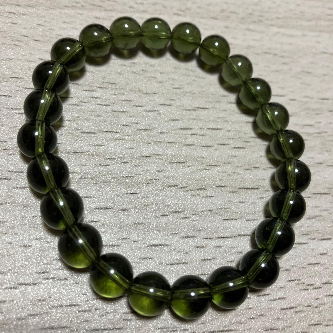 チェコ共和国産モルダバイト8ミリ玉ブレスレット　AAAグレード