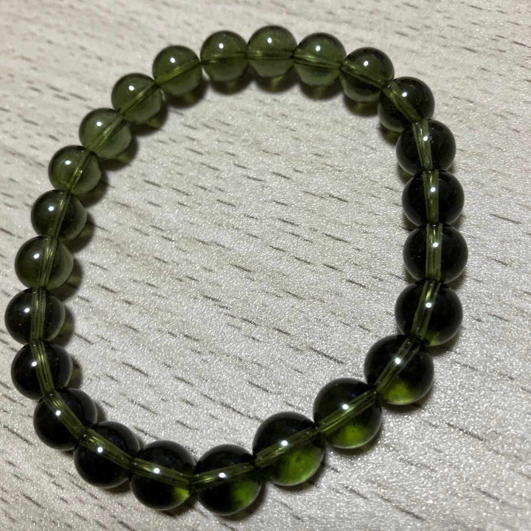 チェコ共和国産モルダバイト8ミリ玉ブレスレット　AAAグレード