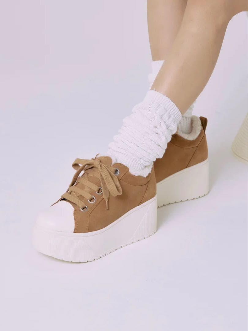 【新品未開封】鈴木亜美さん platfom suede sneaker Ｍサイズ