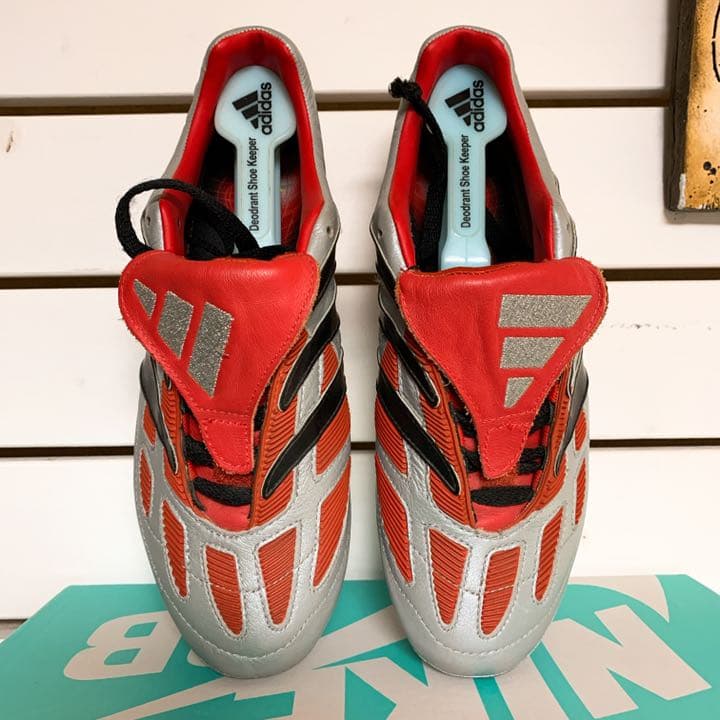 完品　箱、新品タグ付　プレデタープレシジョン　25.5