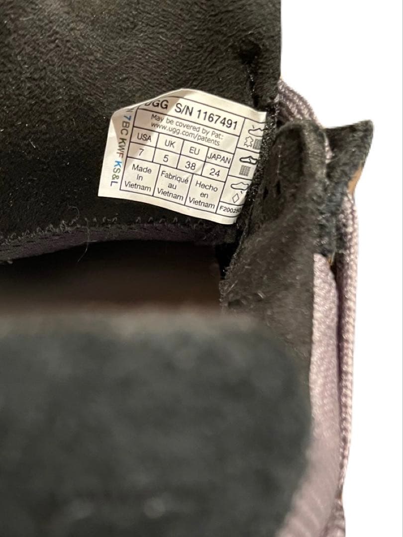 UGG ブラック スニーカー　RETROFI LOW