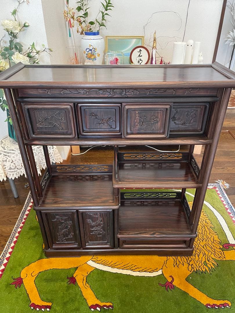 希少・黒檀材】彫刻入り 高級飾り棚 茶棚 和モダン アンティーク調 美品