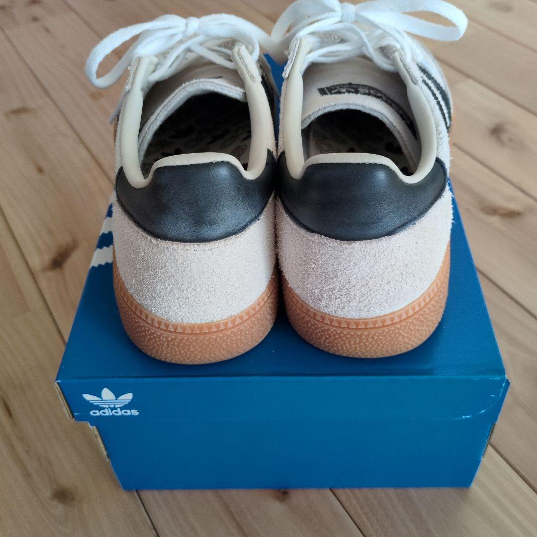 なおたプロフ確認願いますです。adidas Spezial スニーカー