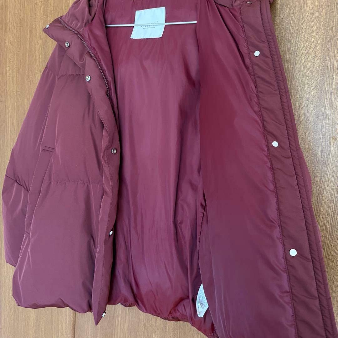 美品 emmi エミ サスティナブルフーディダウン バーガンディ 撥水加工