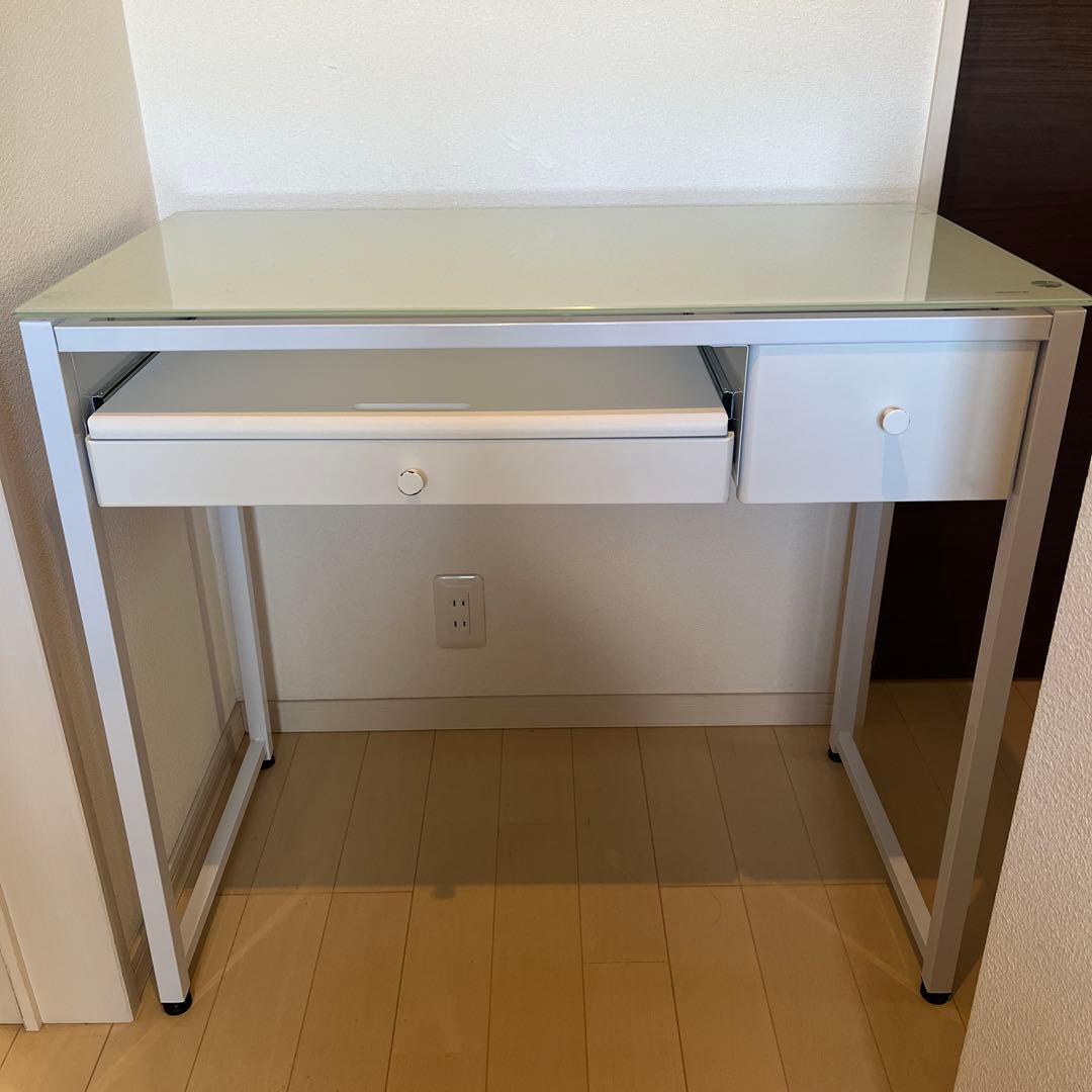 【再値下】ロウヤ LOWYAコンパクトデスク　省スペース　引き出し付 ガラス天板