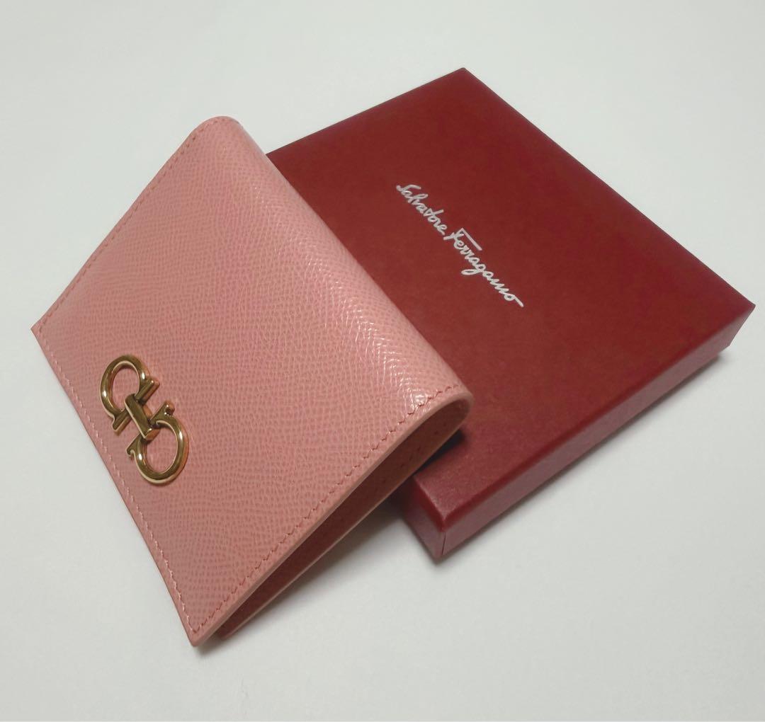 【M I Y A B I 】Ferragamo 財布 ガンチーニ