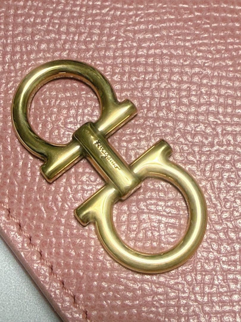 【M I Y A B I 】Ferragamo 財布 ガンチーニ