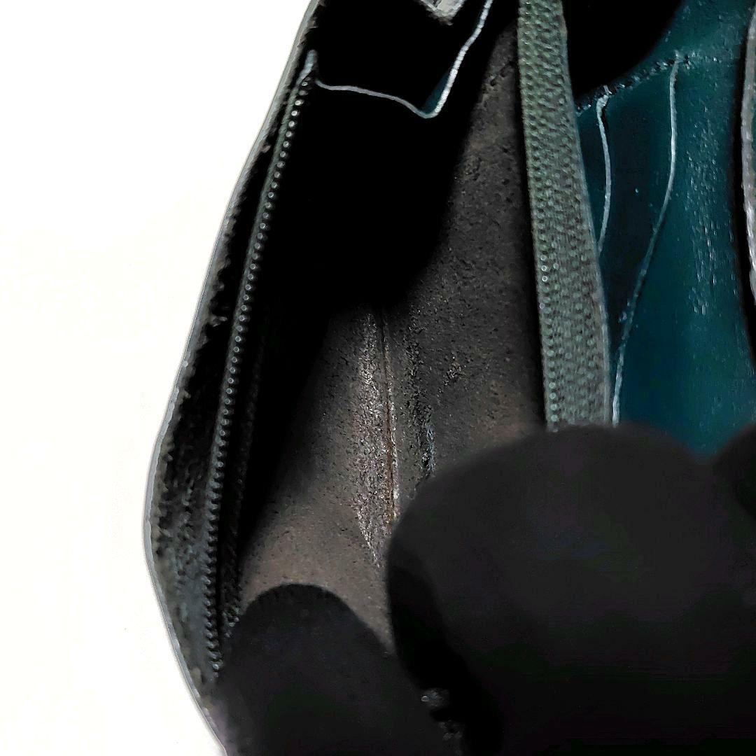 人気モデル✨　イルビゾンテ　折り財布　グリーン　レザー　金ボタン　ロゴ型押し