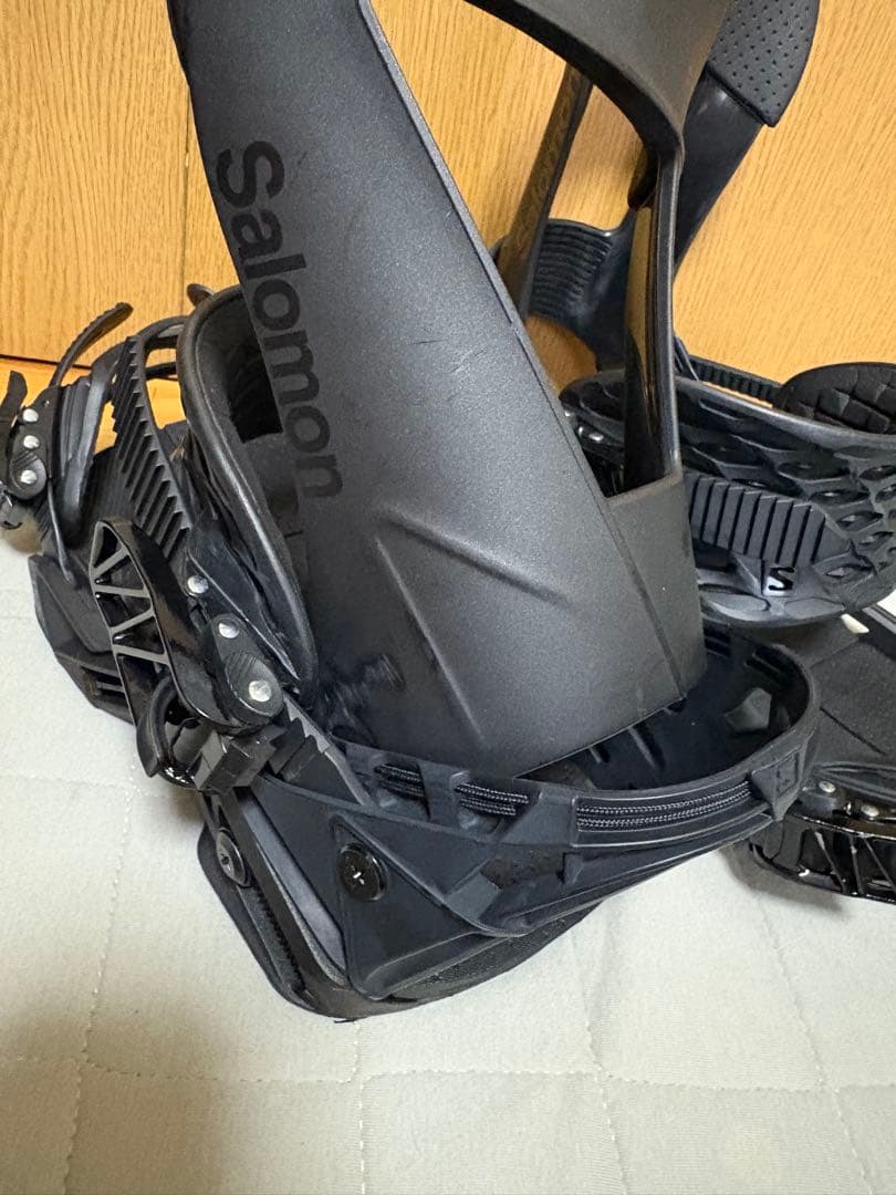 SALOMON DISTRICT Mサイズ