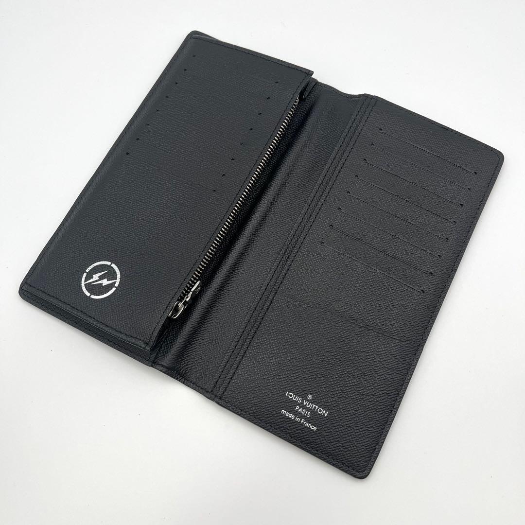 新品級✨限定品 ルイヴィトン ポルトフォイユブラザ モノグラムエクリプス 二つ折