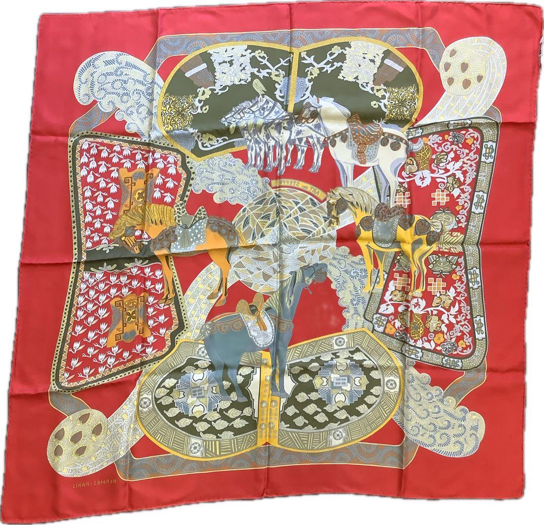 さ*こ様 【美品】HERMES エルメス スカーフ バンダナ 馬柄 レッド系