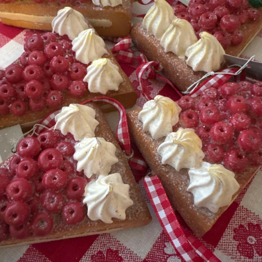 7046. ストロベリーケーキ オーナメント8Pセット