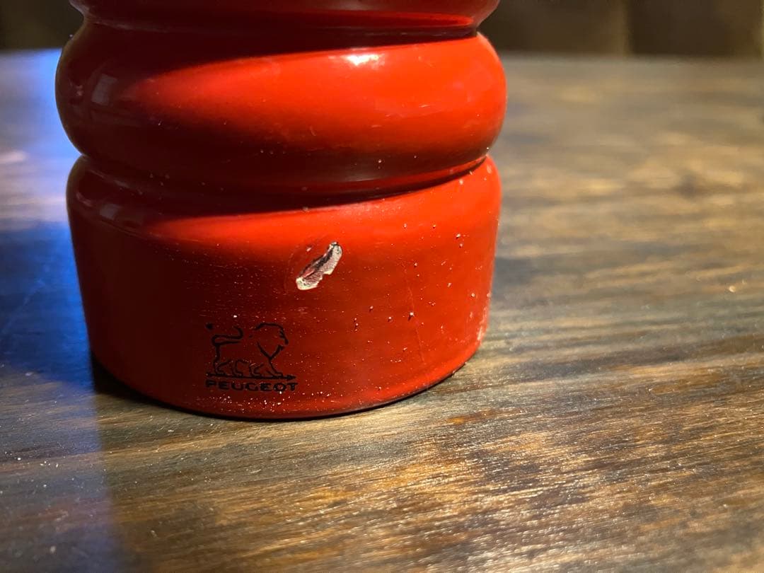 PEUGEOT プジョー　ペッパー/ソルト　ミル 22cm 黒と赤 トレイ付き