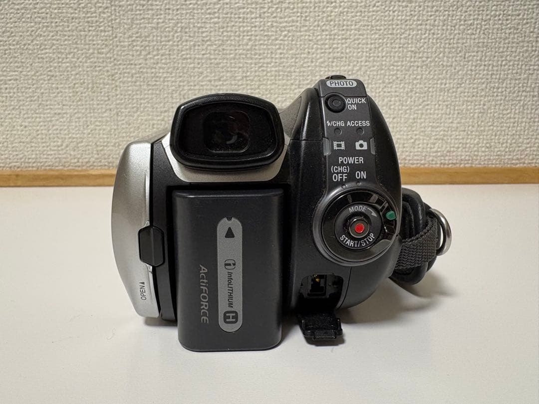 【SONY デジタルビデオカメラ】HDR-SR11 ソニー