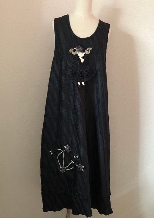 お人形モチーフエプロン♡さえら♡ヒスクローネ♡ポテチーノ好きの方にも