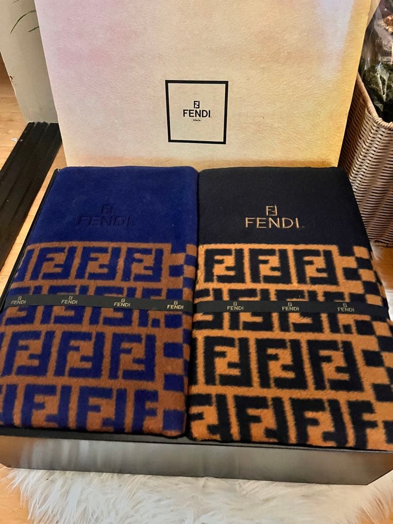 【新品未使用】FENDI フェンディ タオルギフトセット 箱付き