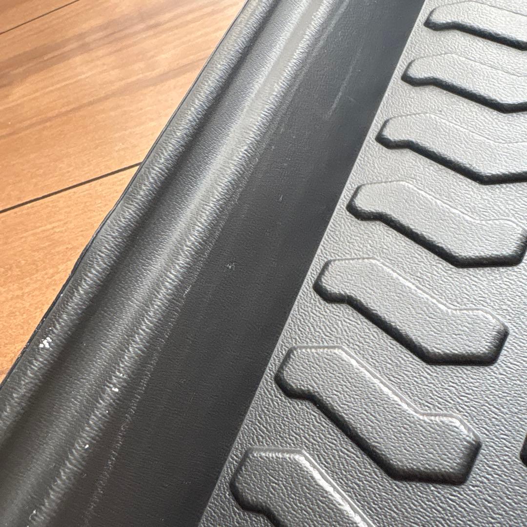 アウディ 純正 ラゲッジトレー Audi Q2