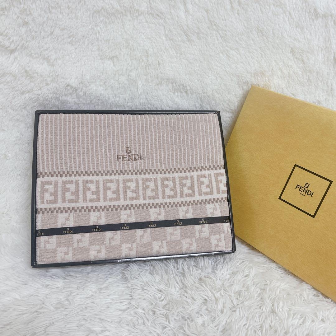 フェンディ　FENDI タオルケット　タオルシーツ　綿100% 140×240