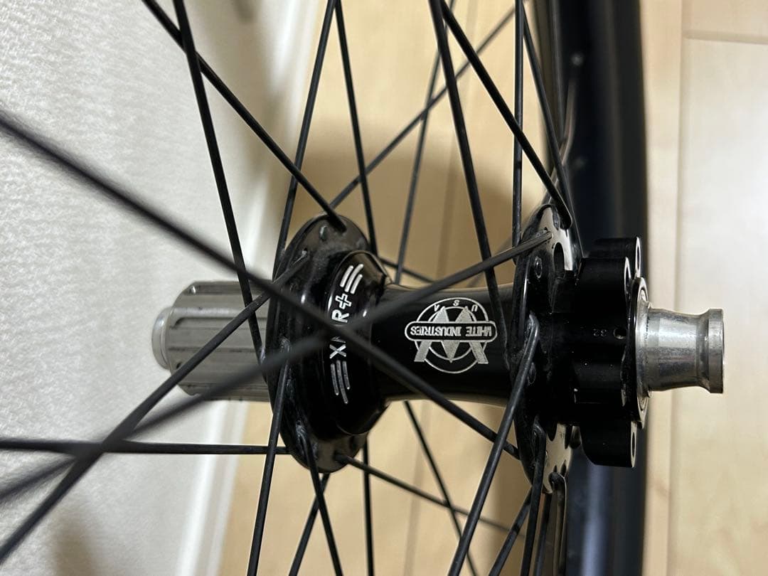 魔*進様 White industries ハブ　MAXXIS ホイール　26
