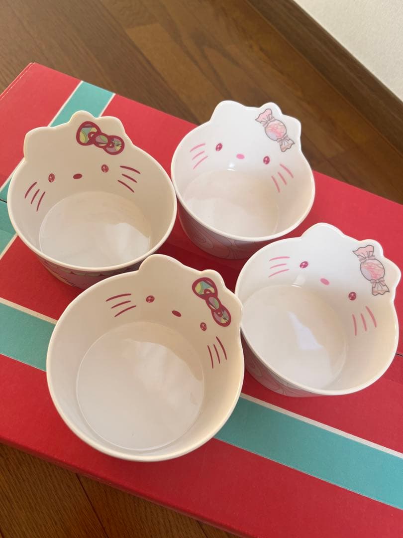 rady キティ　メラミンボウル　遊園地マーブル　2種類　4個纏め売り