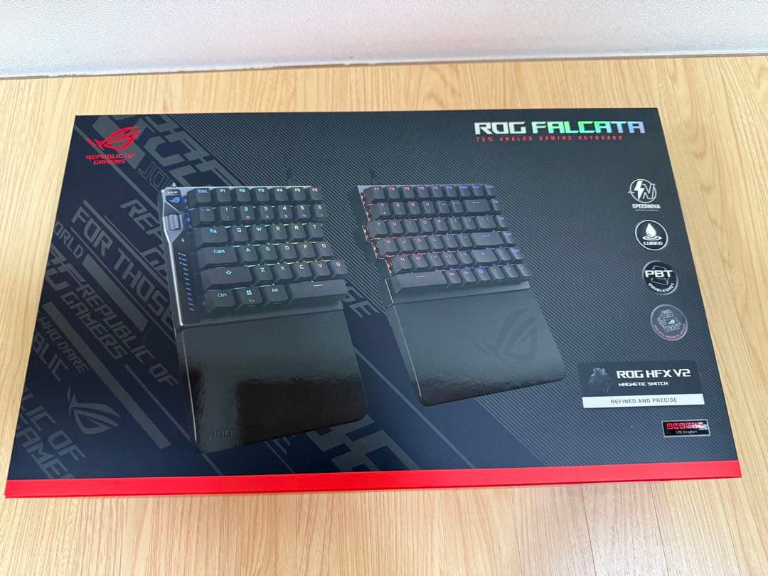 ROG Falcata 磁気ゲーミングキーボード