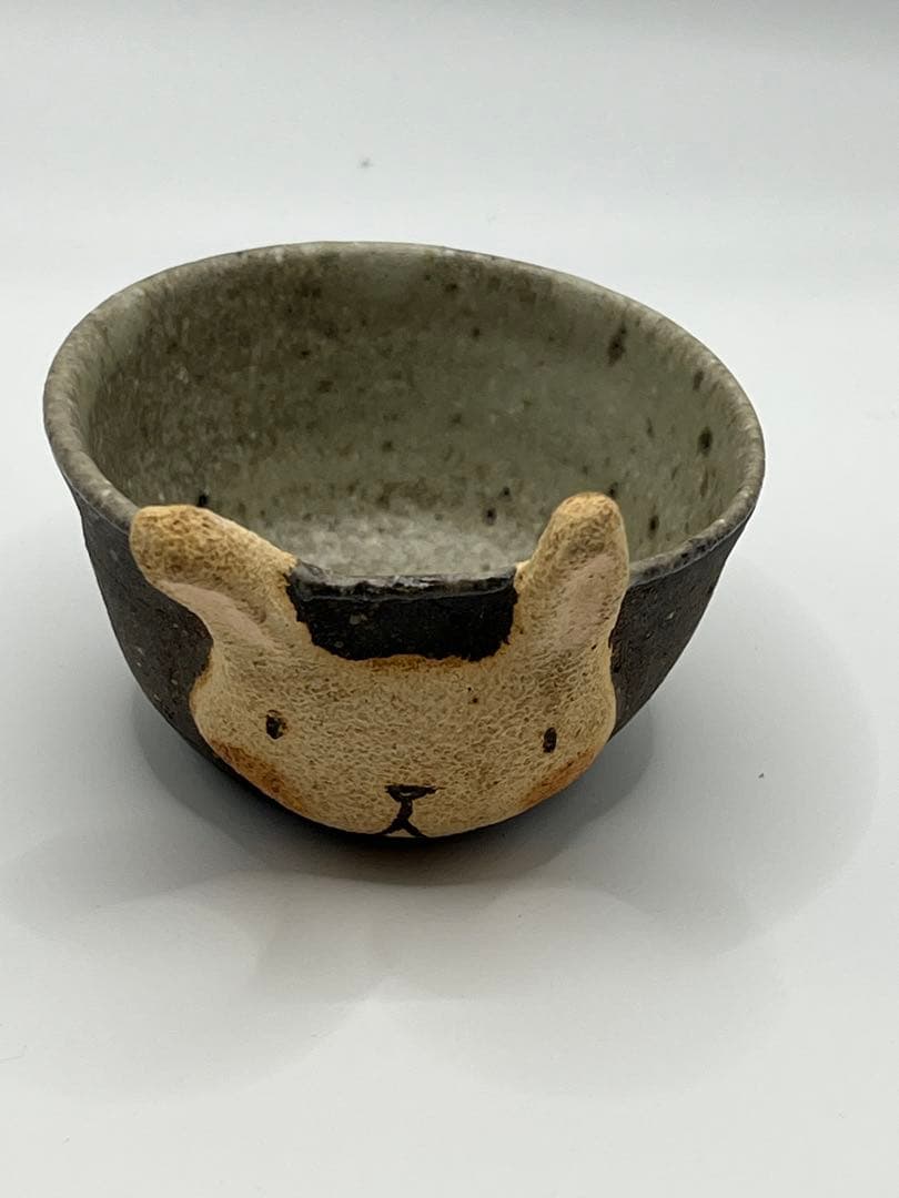 長田恵さん　うさぎのぐい呑み