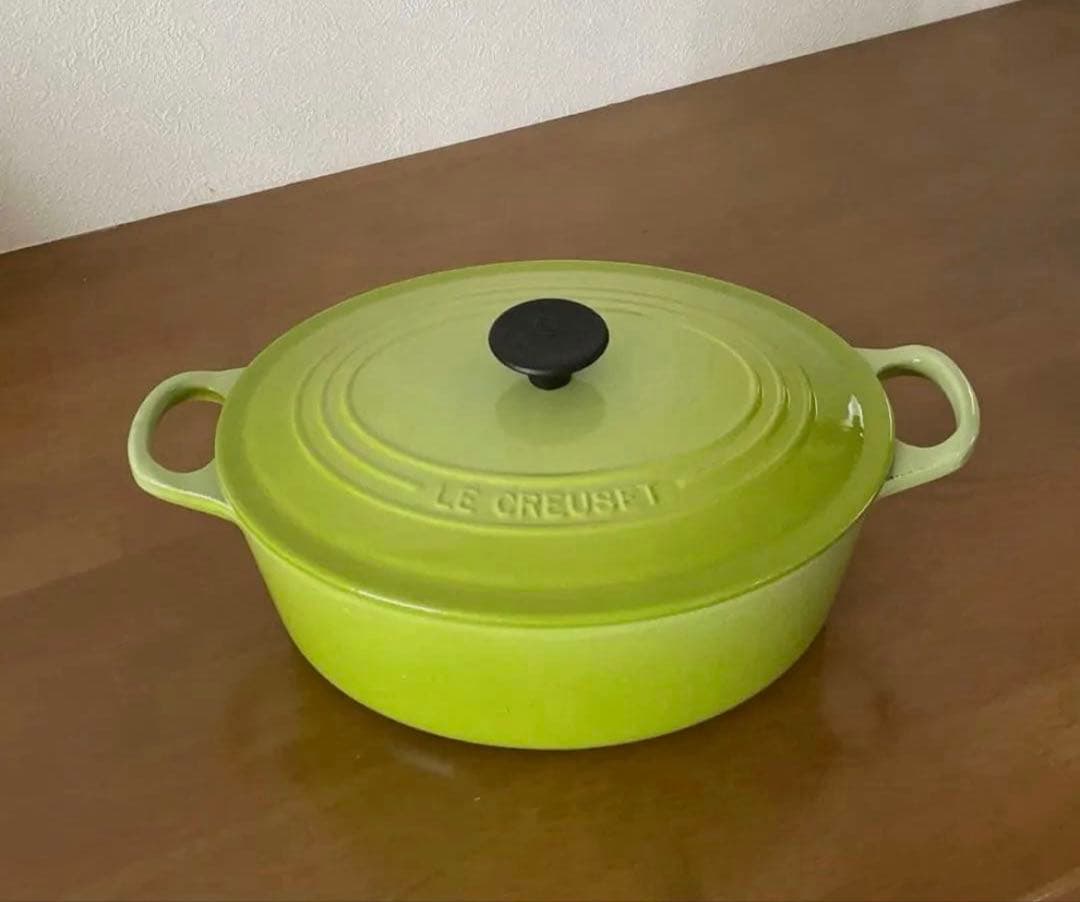 LE CREUSET オーバル25cm グリーン ル・クルーゼ鍋　両手鍋