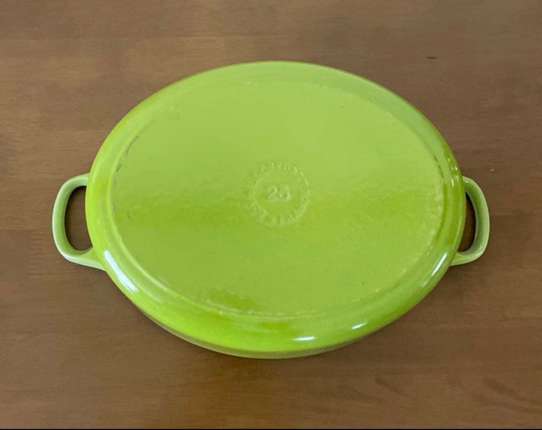 LE CREUSET オーバル25cm グリーン ル・クルーゼ鍋　両手鍋