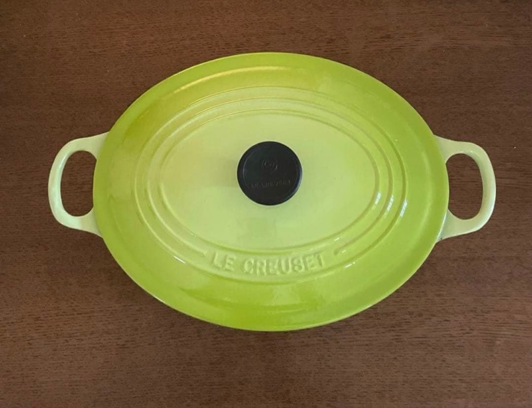LE CREUSET オーバル25cm グリーン ル・クルーゼ鍋　両手鍋