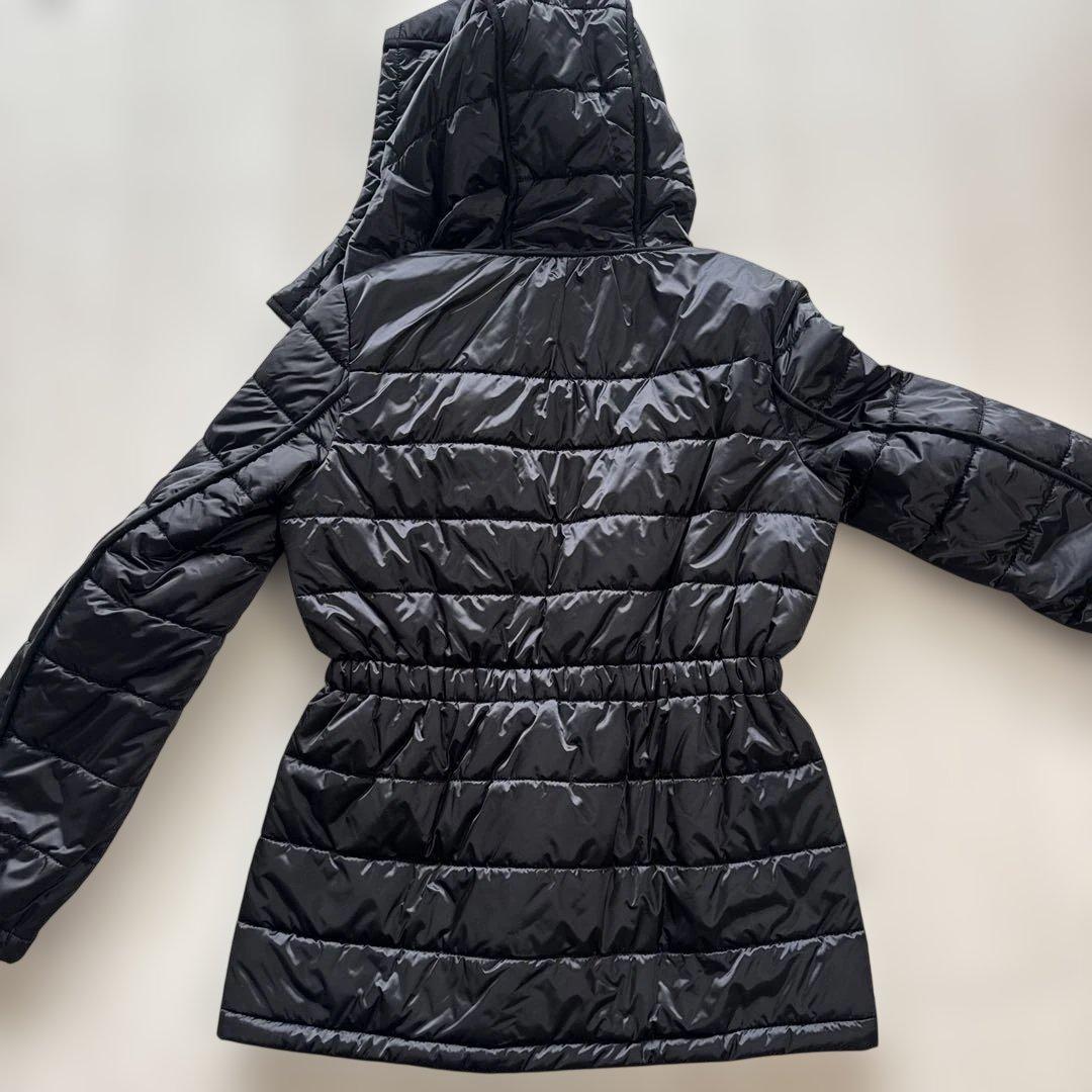 PRADA ブラック ダウンジャケット フード付き