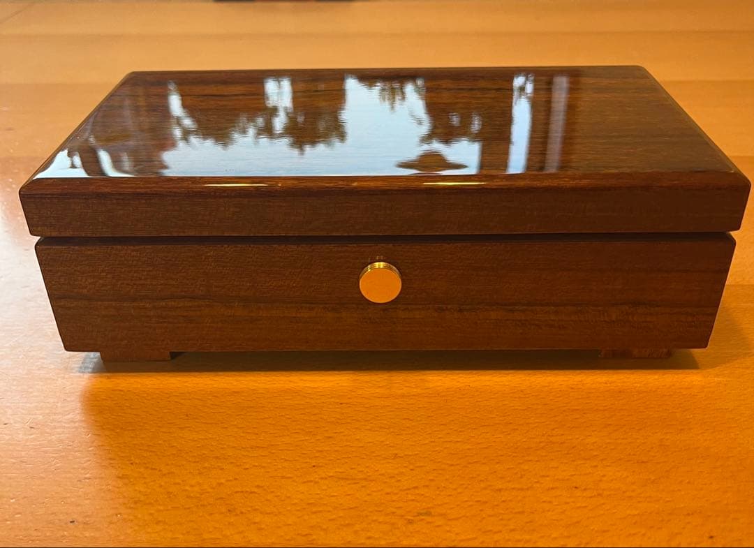 オルゴールボックス