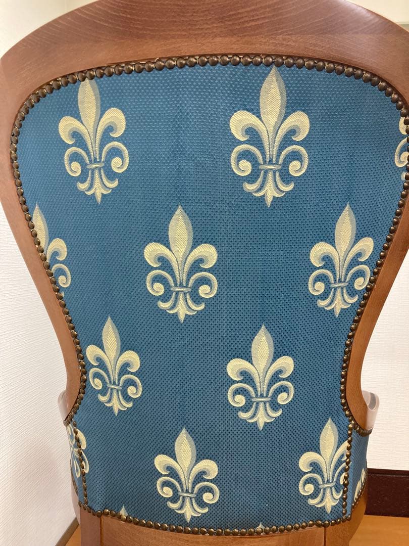 N560 B568 英国ナーシングチェア