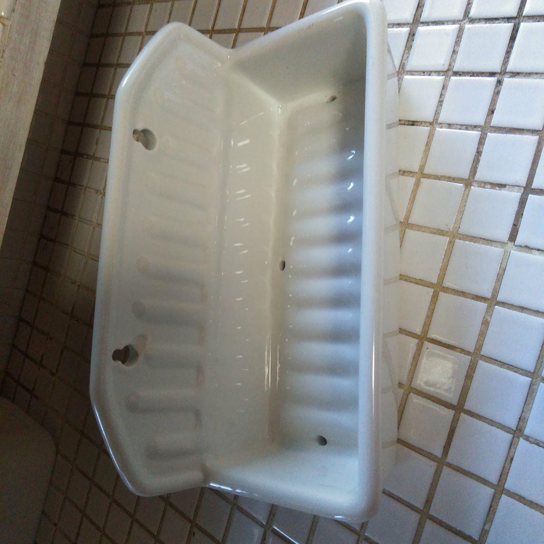 水回り　お風呂場　洗面所　陶器ラック