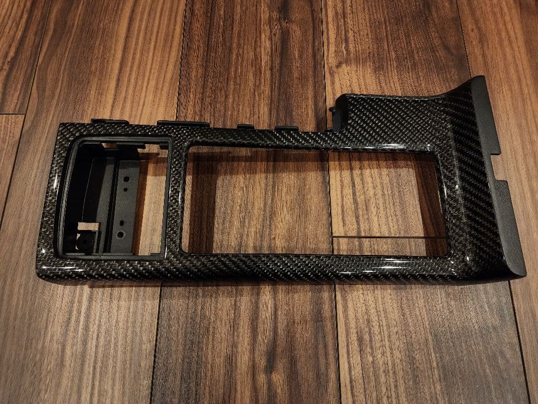 リベラル LIBERAL インプレッサGR GV カーボンドリンクホルダーベース