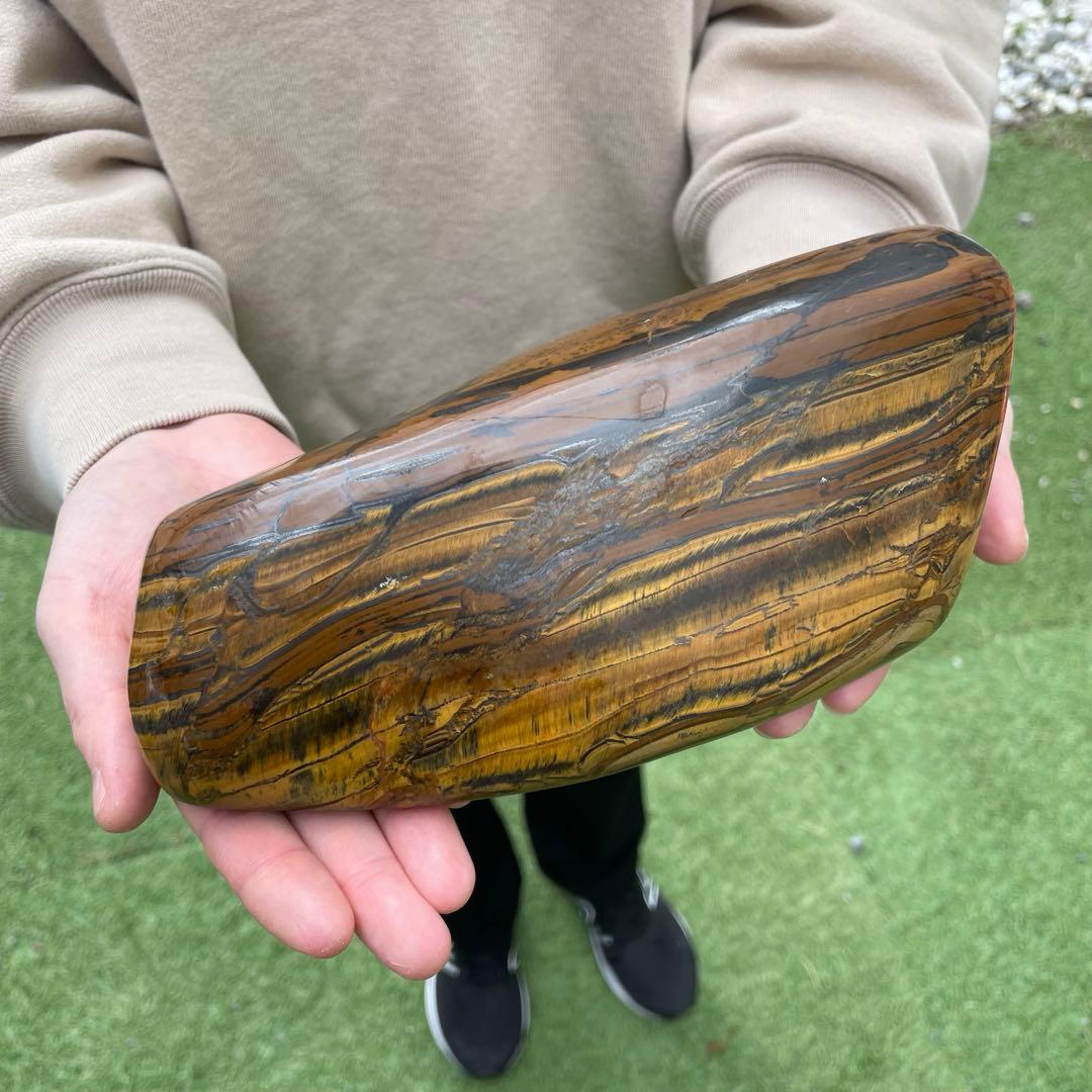 天然タイガーアイ 原石 美しい光沢と模様 置物やコレクションに最適