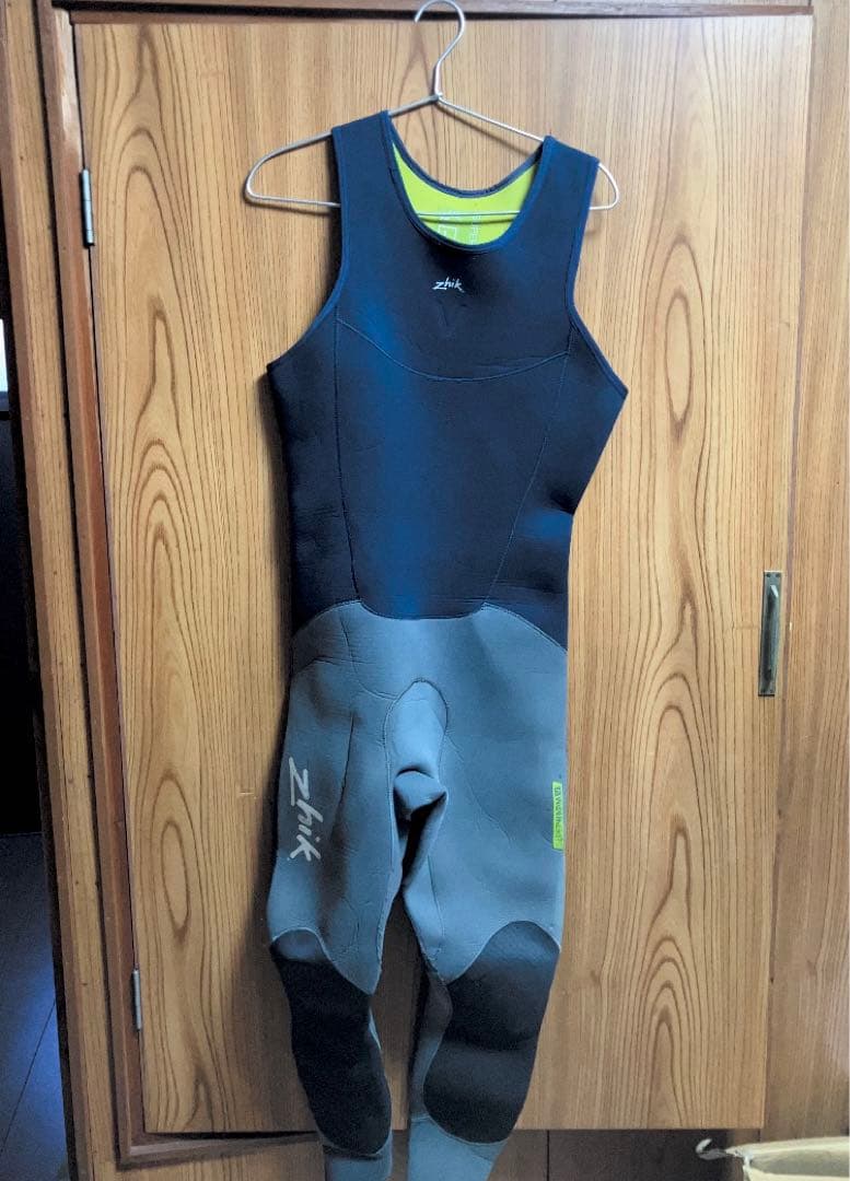 zhik スーパーウォーム V 値下げ交渉受け付けます