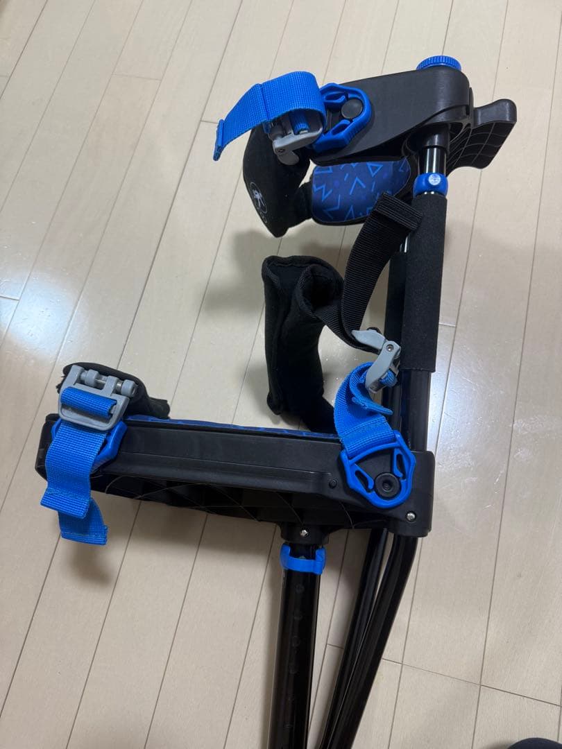 即日発送　iwalkfree3.0 アイウォークフリー3.0 次世代松葉杖 骨折