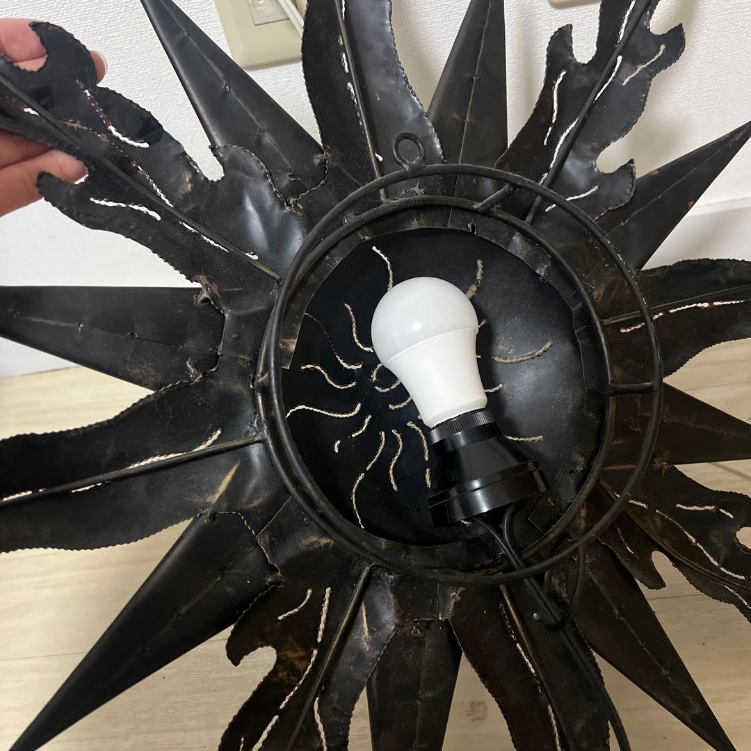 太陽デザインの　ランプ