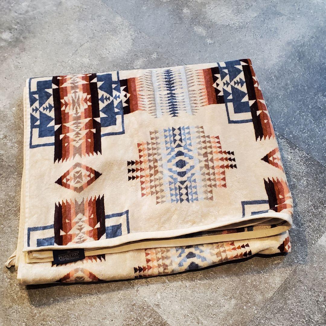 Pendleton フリースブランケット ネイティブデザイン