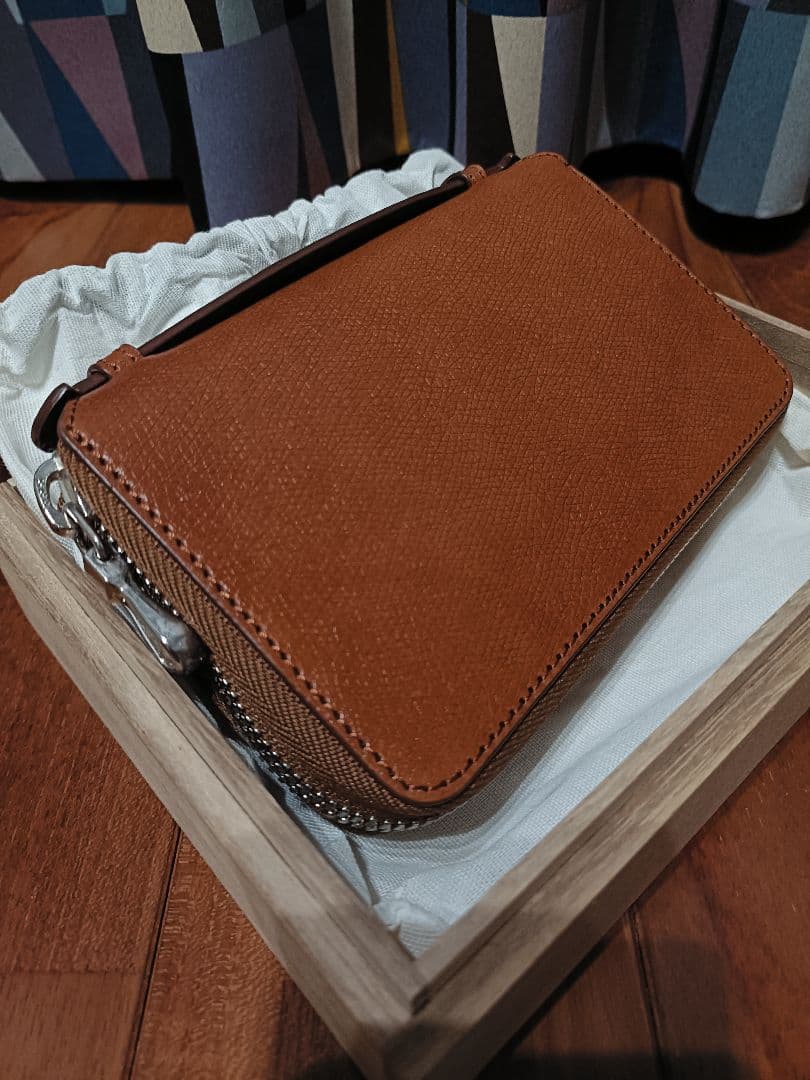 ブラウン 二つ折り財布 KUBERA