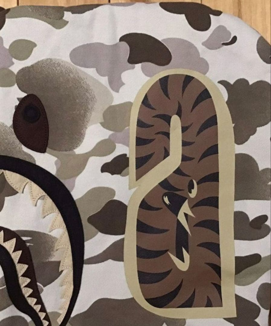 BAPEグラデーションカモ シャーク パーカー a bathing ape