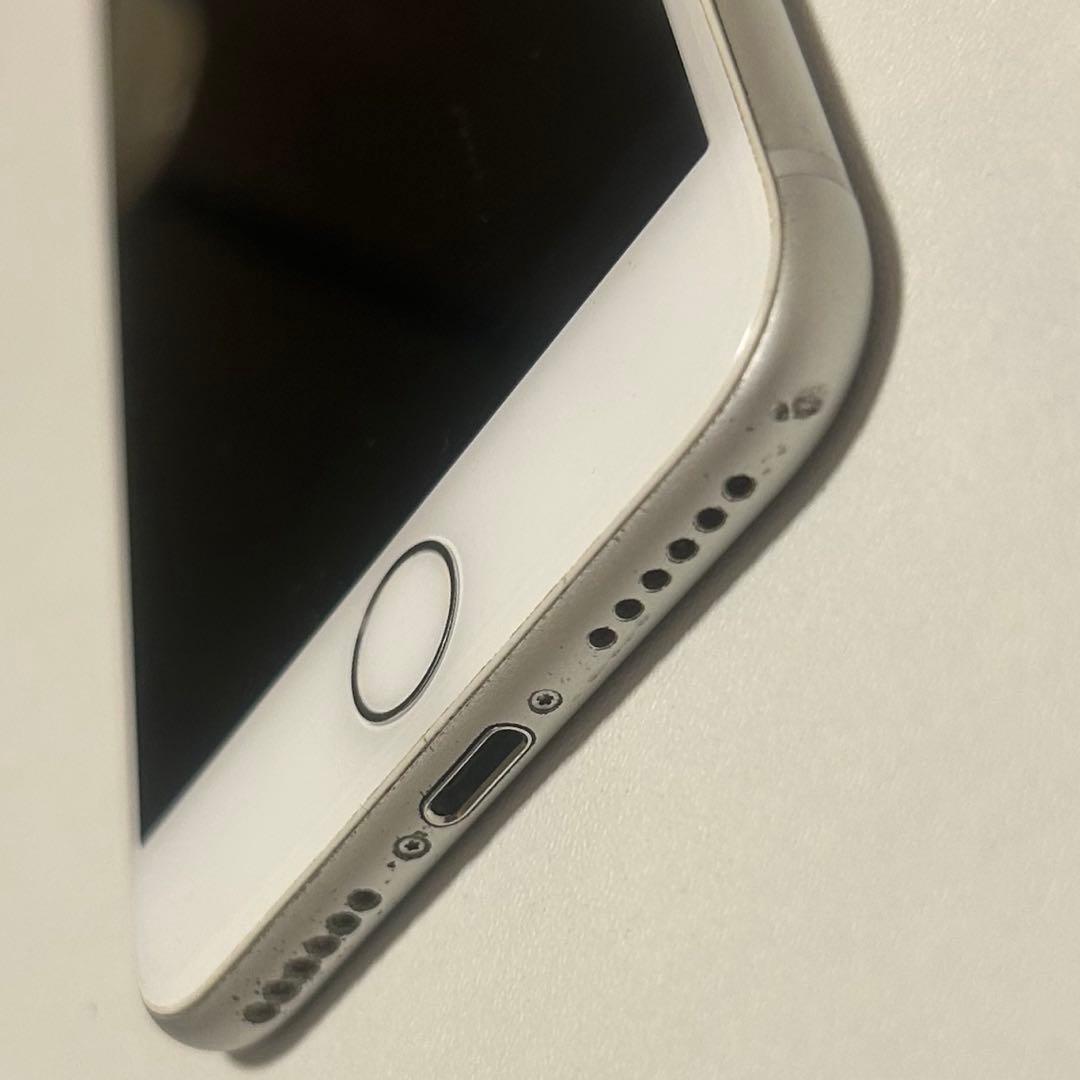 iPhone 8 シルバー　動作品 初期化済 容量64GB