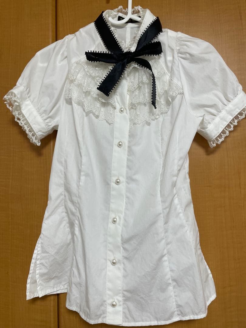 Innocent World フリルリボンシャツ