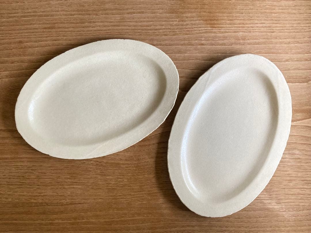 最終値下げ　吉田次朗　オーバルプレート　楕円形　クリーム色　2枚セット
