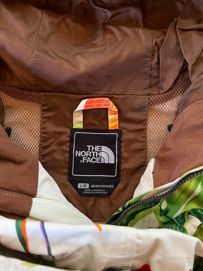 The North Face ボタニカル柄ジャケット