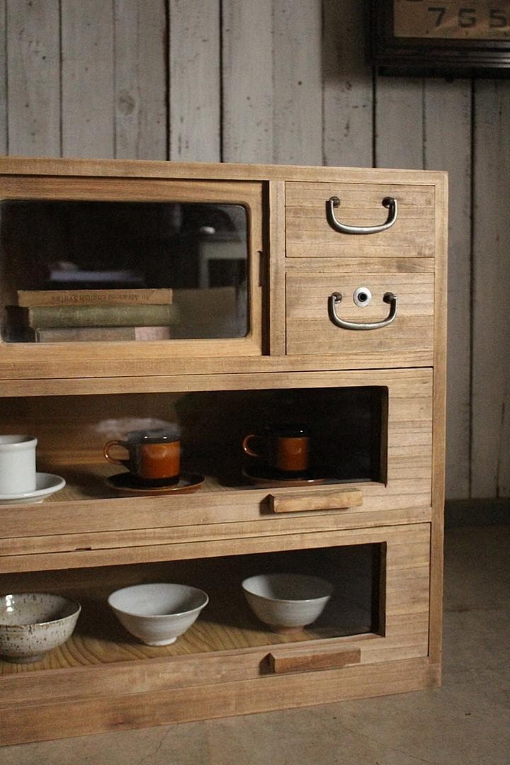 前面ガラスの引き出し2段×ガラス戸棚×木製小引き出し2段