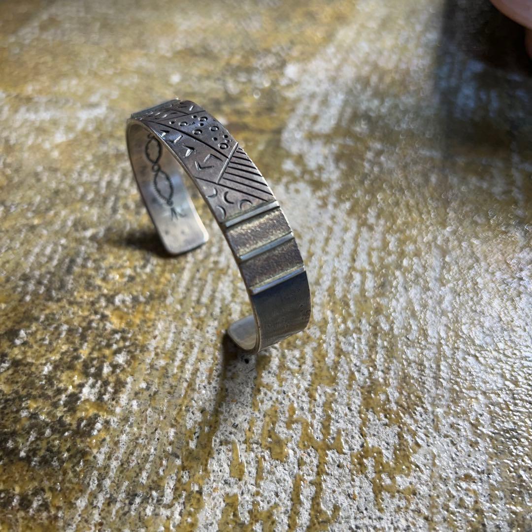 Michael Roanhorse マイケル ローアンホース バングル ナバホ