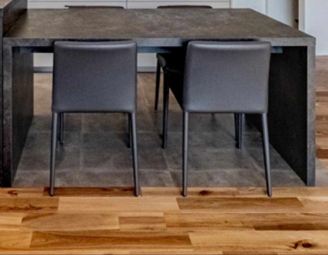 グラフテクト　ダイニングテーブル　アーチ　メルクリオ